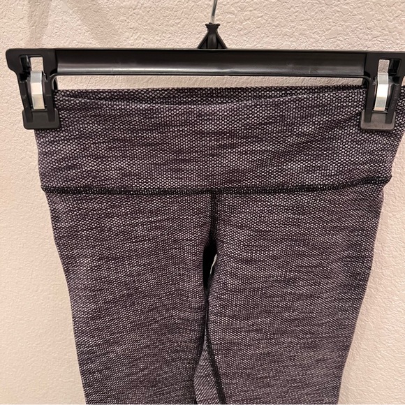 LULULEMON Wunder Under Cropped Leggings - Picture 2 of 8